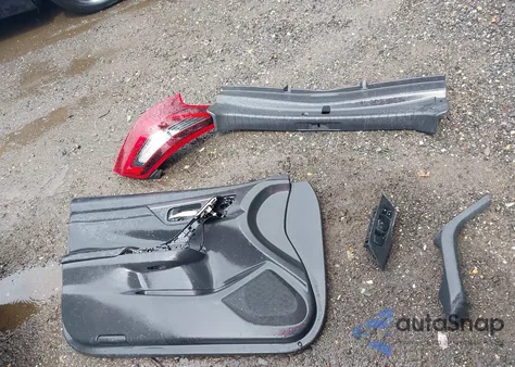 2018 Nissan Altima 2.5 Sr z USA, uszkodzony, nr VIN 1N4AL3AP7JC119856